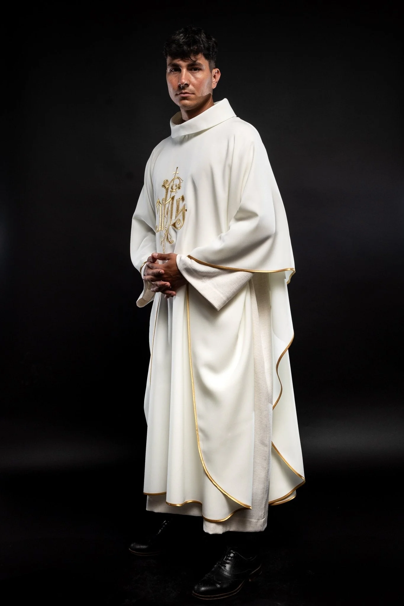 Simple ecru chasuble with gold JHS - Image 6