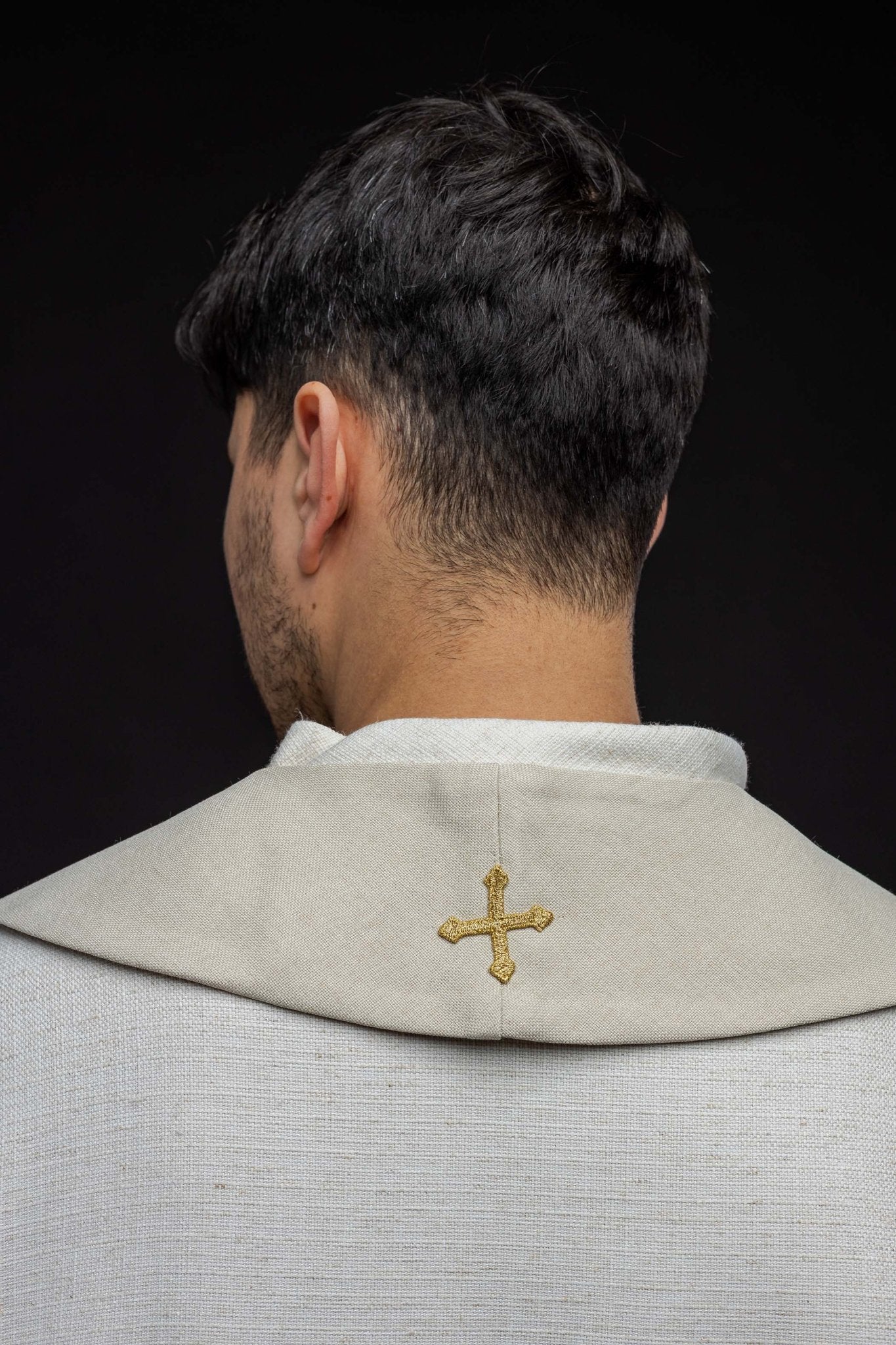 Embroidered stole with a cross symbol ecru velvet - Image 4