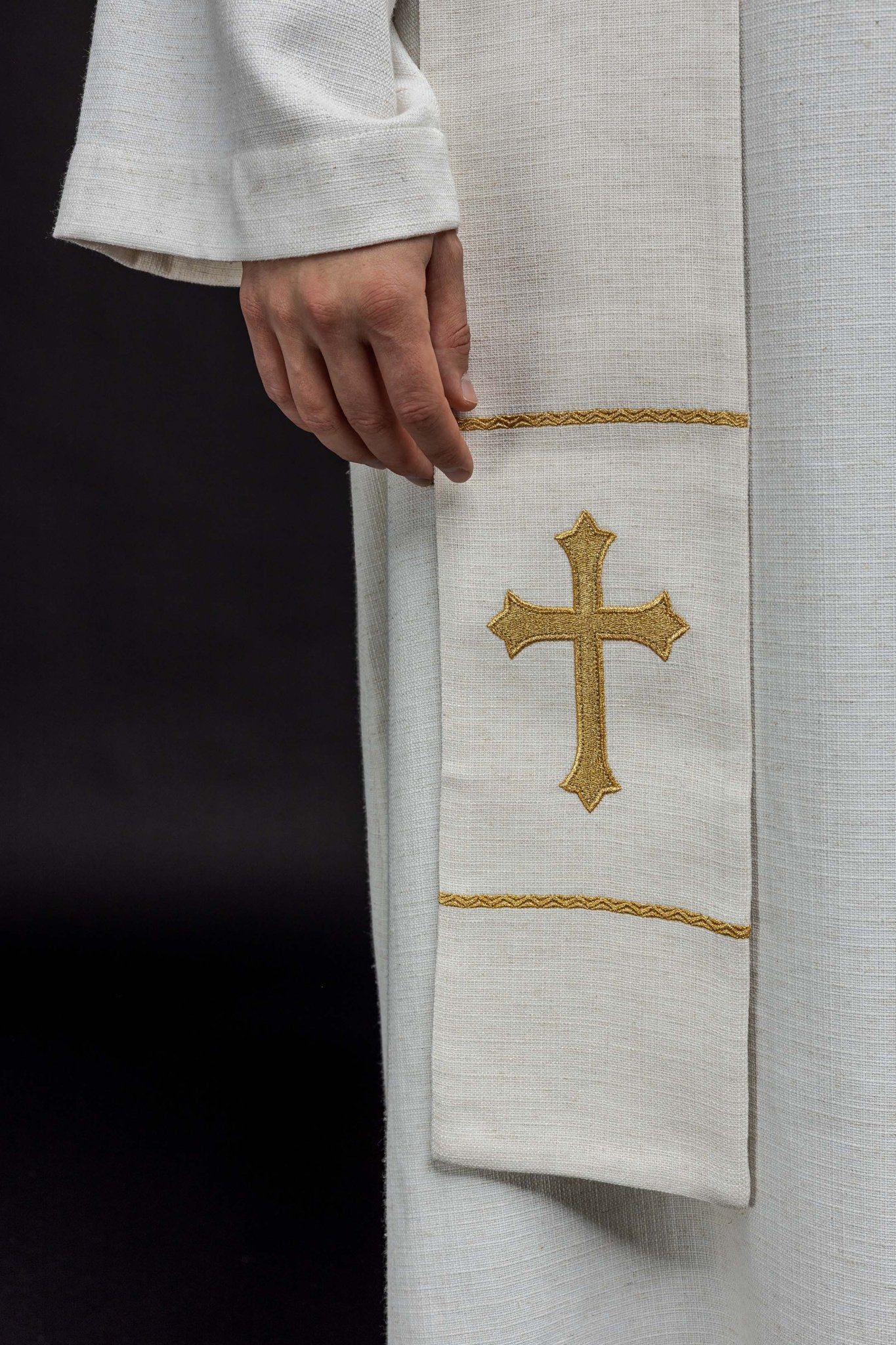 Stole embroidered with the image of Jesus the Good Shepherd with a Lamb - Image 4