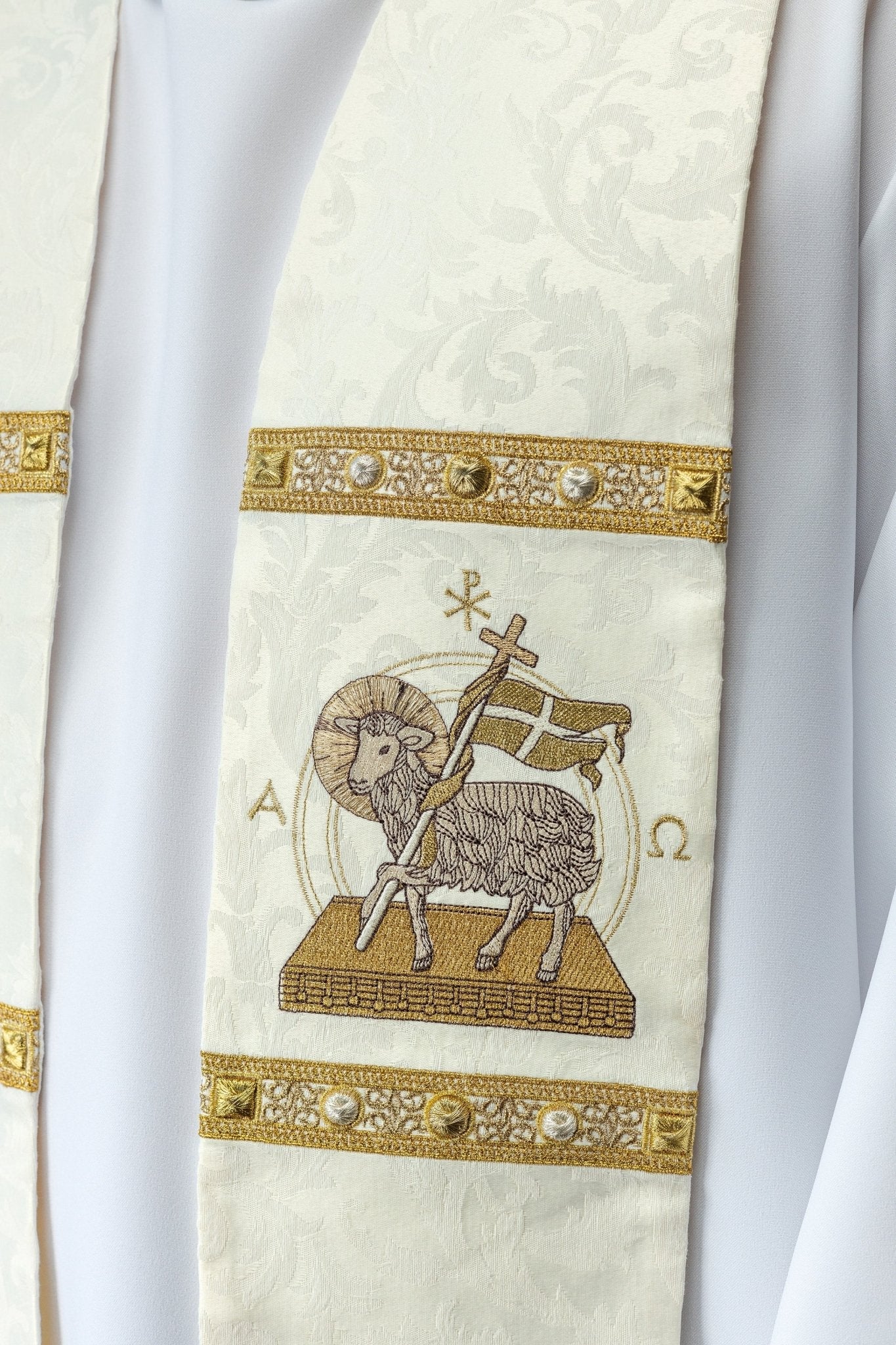 Stole with Easter Lamb, sewn on decorative fabric - Image 3