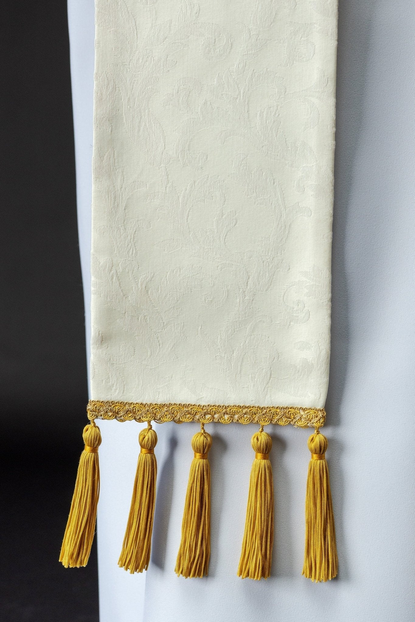 Stole with Easter Lamb, sewn on decorative fabric - Image 4
