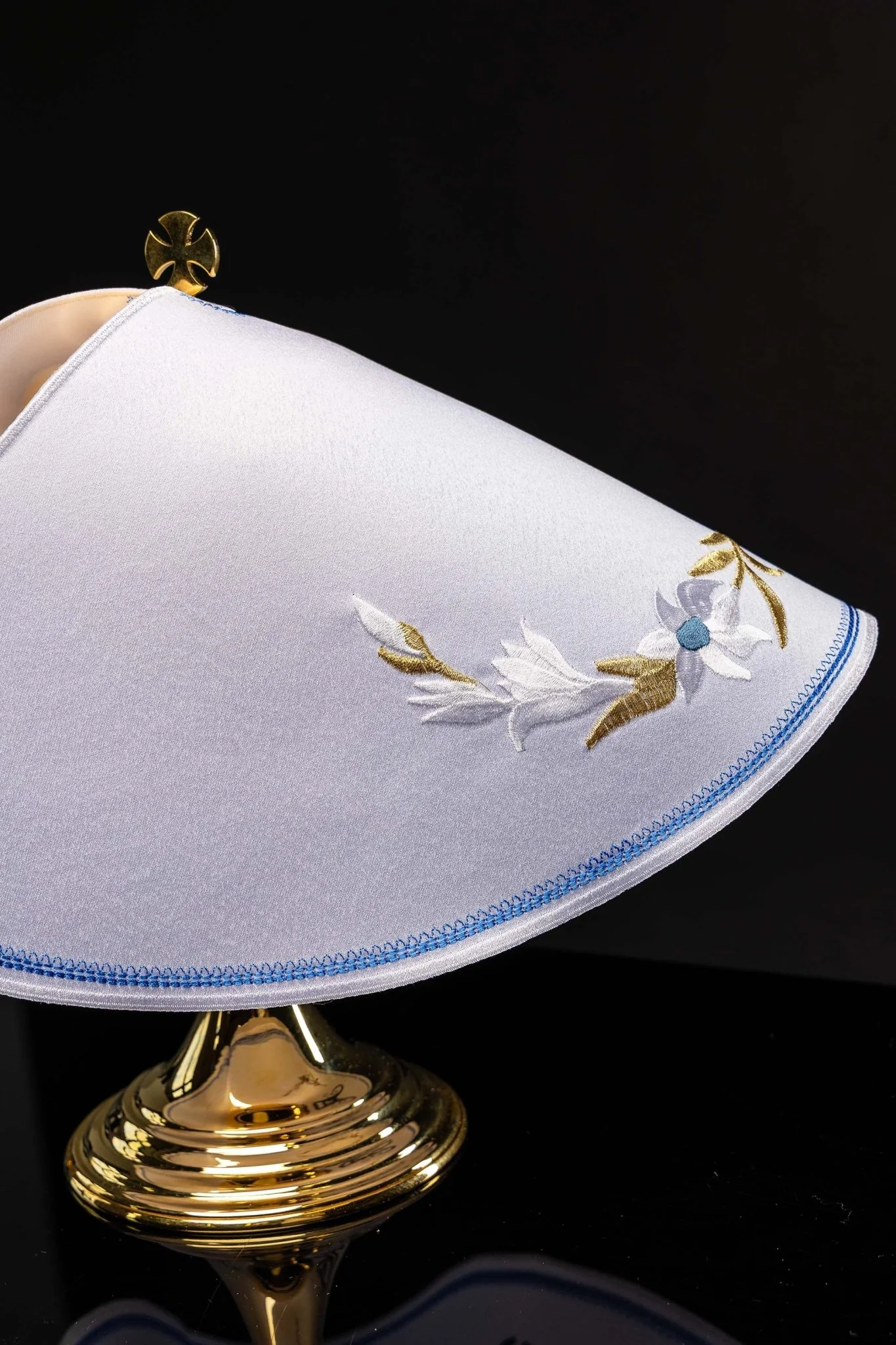 Veil for can with blue Marian embroidery - Image 4
