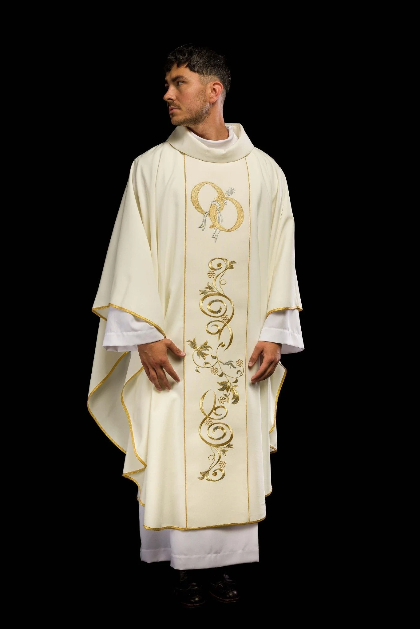 Wedding Chasuble with rings in ecru - Image 2