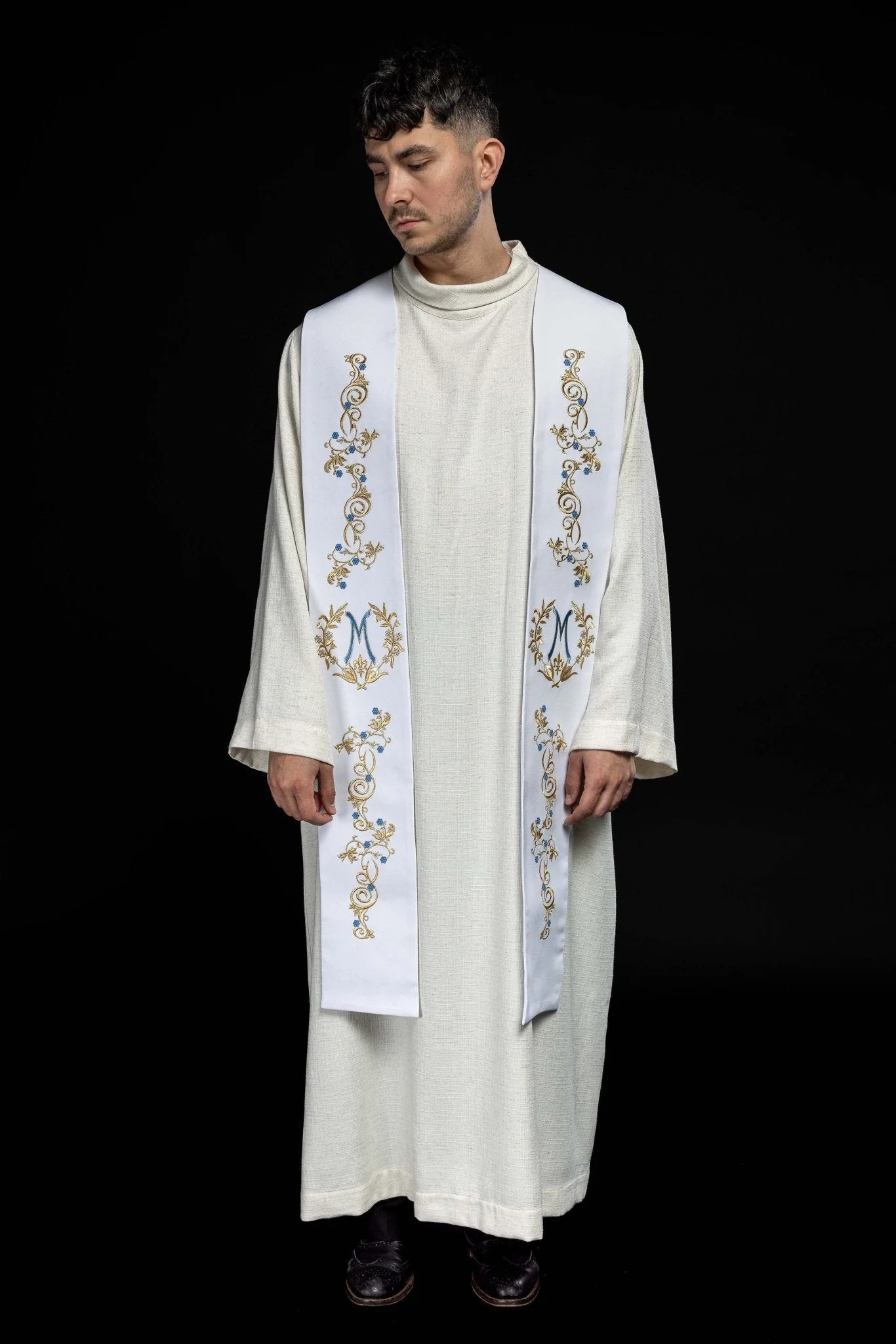 White embroidered Marian priestly stole - Image 6